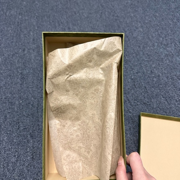 Gucci Olive Patterned Box - Picture 3 of 6